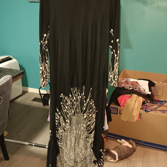 Reborn Dresses & Skirts - Reborn XL Navy And White Design High Low Dress